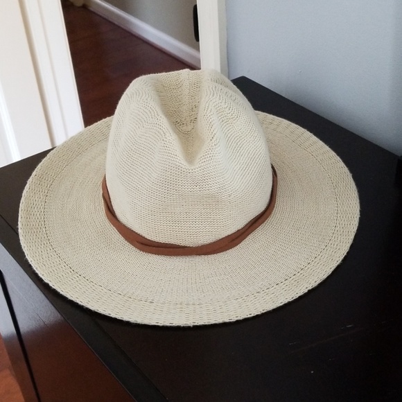 Urban Outfitters Accessories - Urban Outfitters Hat